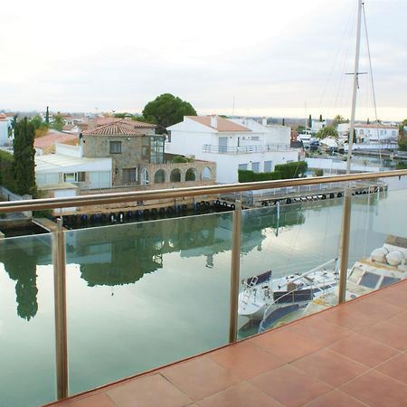 Apartamento En Roses Con Vistas Al Canal Y Piscina公寓 外观 照片