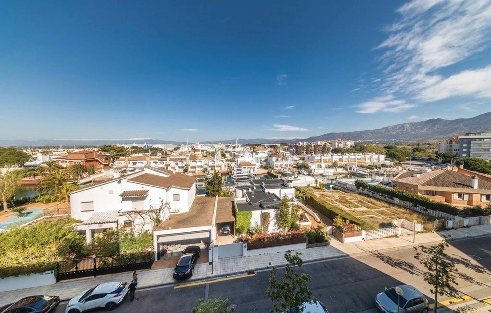 Apartamento En Roses Con Vistas Al Canal Y Piscina 外观 照片